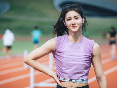 周慧夺得全运会女子三级跳远金牌