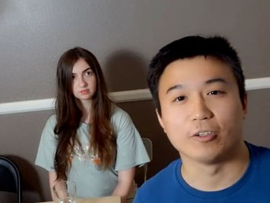 跨国爱情故事：33岁男子揭秘与20岁外国女友的婚姻生活