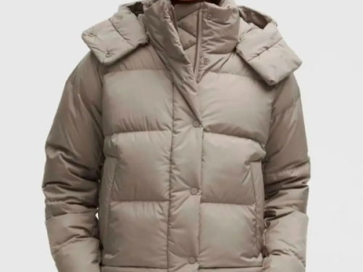 冬日保暖新宠：排骨羽绒服，时尚与温暖的完美结合