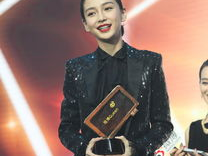 肖战二封King：荣耀再续，人气巅峰再起