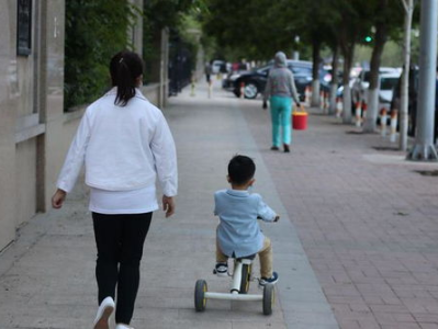 悲剧背后：女子为夺子抚养权与丈夫展开生死较量